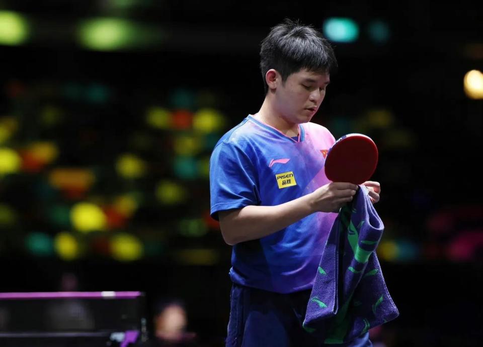 又反转的背 又反转的背