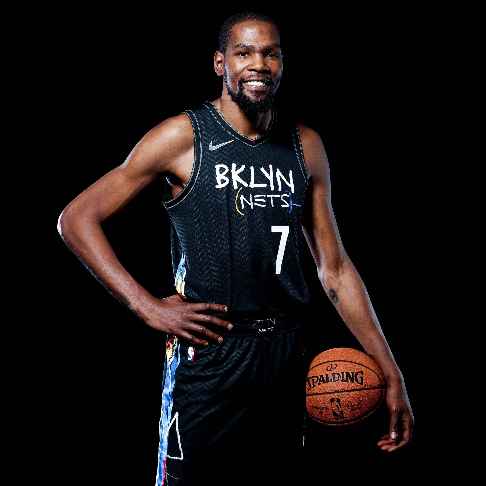 罗体：跨性别裁判首次执法国际比赛，在U女足欧预赛完成亮相.